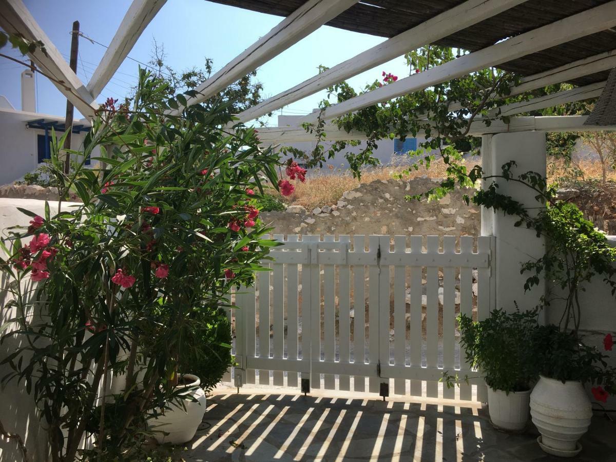 Lydia'S Charming House In Naoussa Villa Bagian luar foto